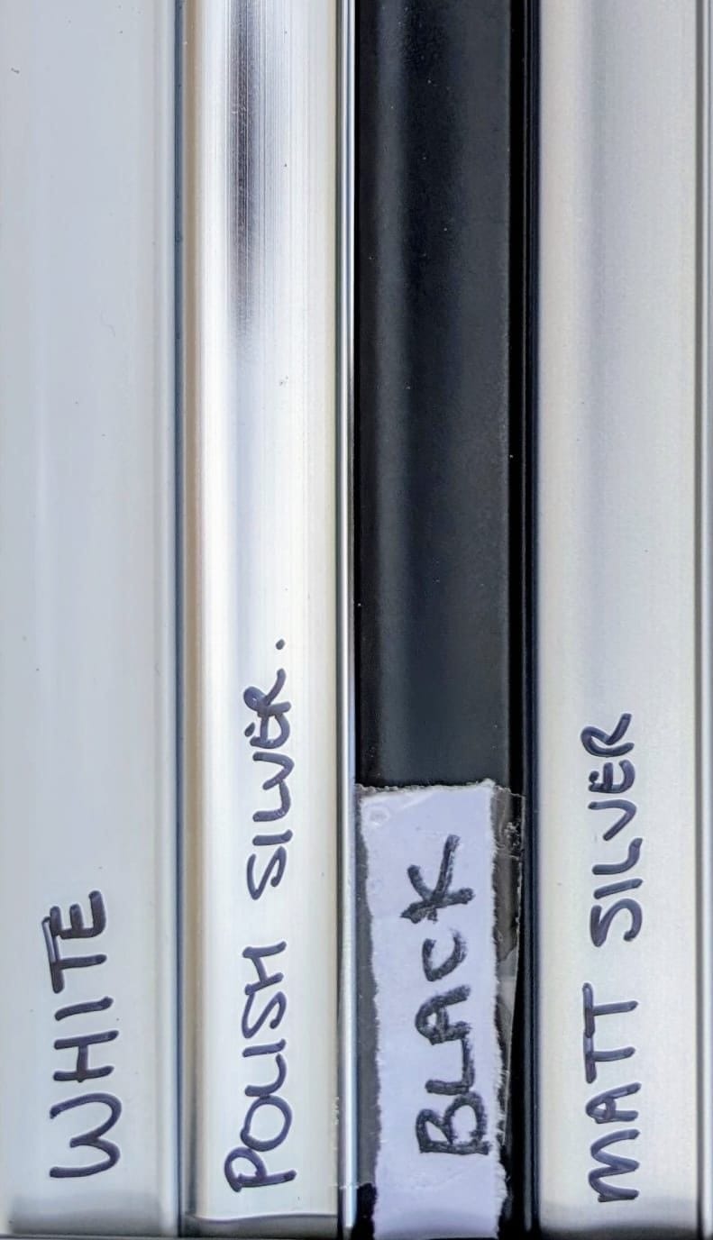 Standard aluminium frame colours: white, polished silver (chrome), black and matt silver